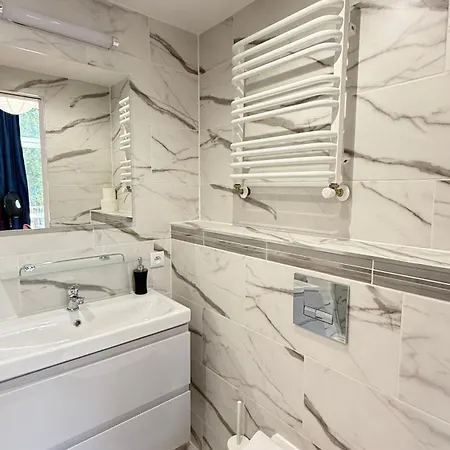 Tuwima Red By Dreamap Apartman