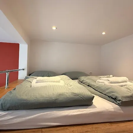 Tuwima Red By Dreamap *